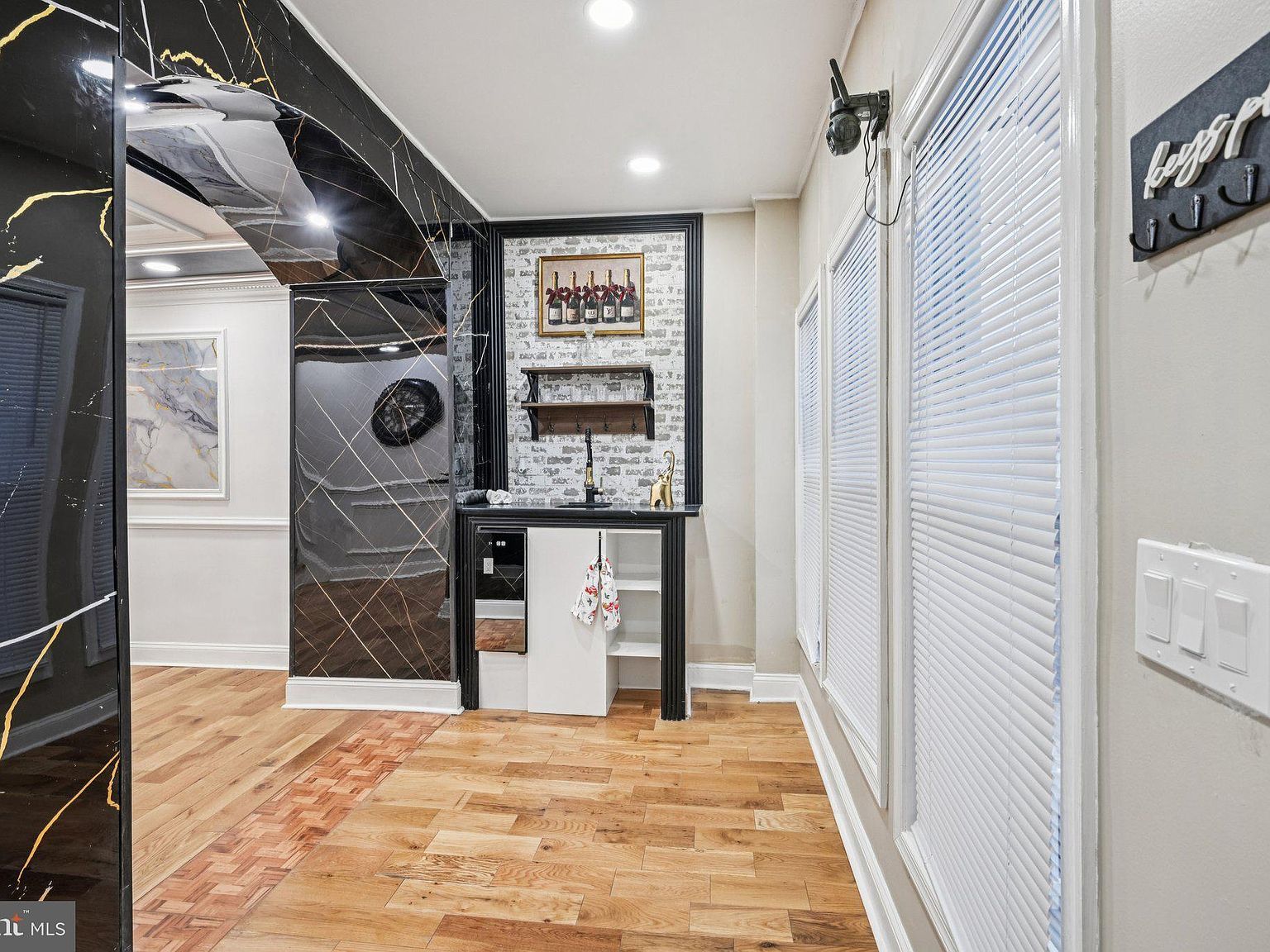 5702 Belmar Ter Philadelphia, PA 19143 - Thumbnail 4