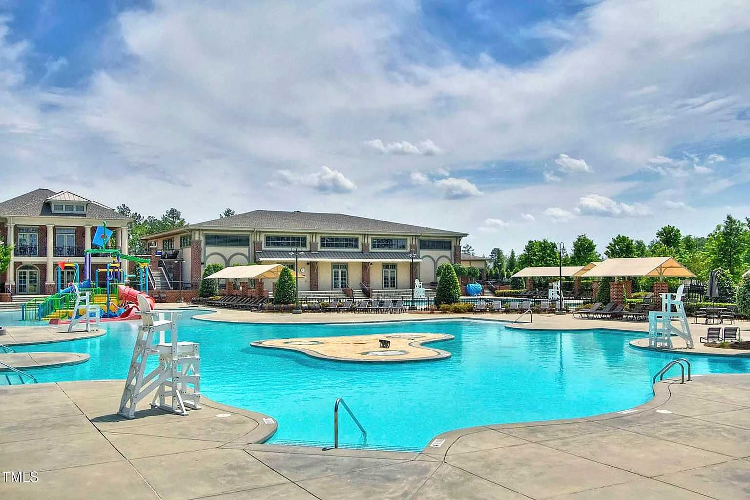 3002 Remington Oaks Circle, Cary, NC, USA, 27519 - Thumbnail 4