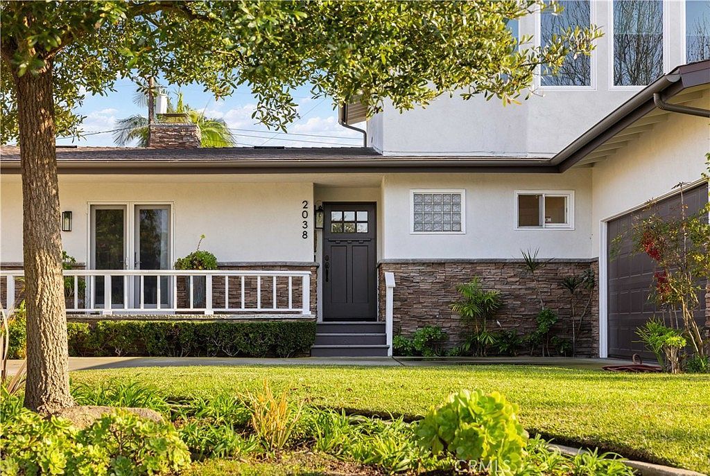 2038 Aliso Ave Costa Mesa, CA 92627 - Thumbnail 4