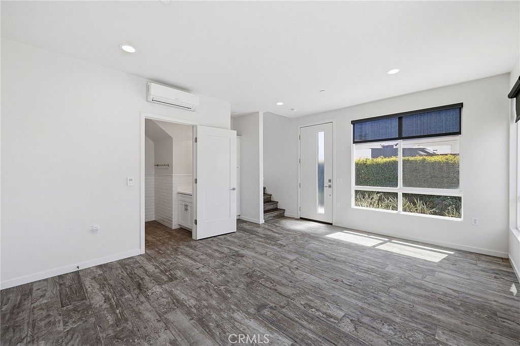 783 Wonder Ln Costa Mesa, CA 92627 - Thumbnail 4