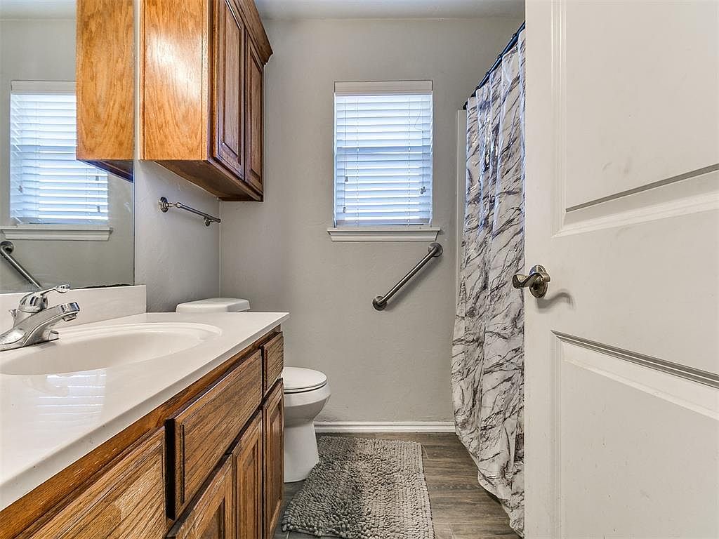 712 Wall Cir Moore, OK 73160 - Thumbnail 4