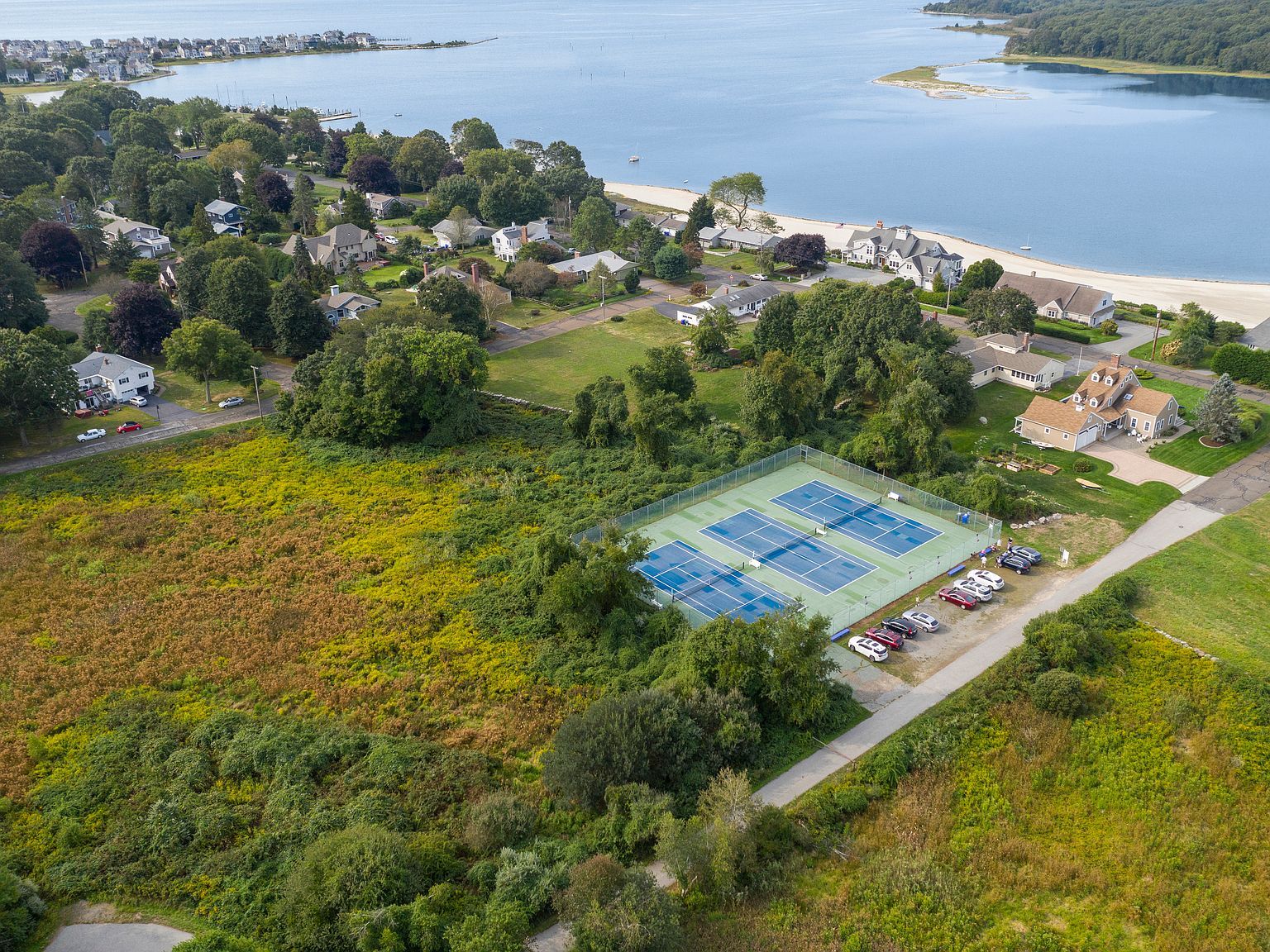 224 Neptune Dr Groton, CT 06340 - Thumbnail 4