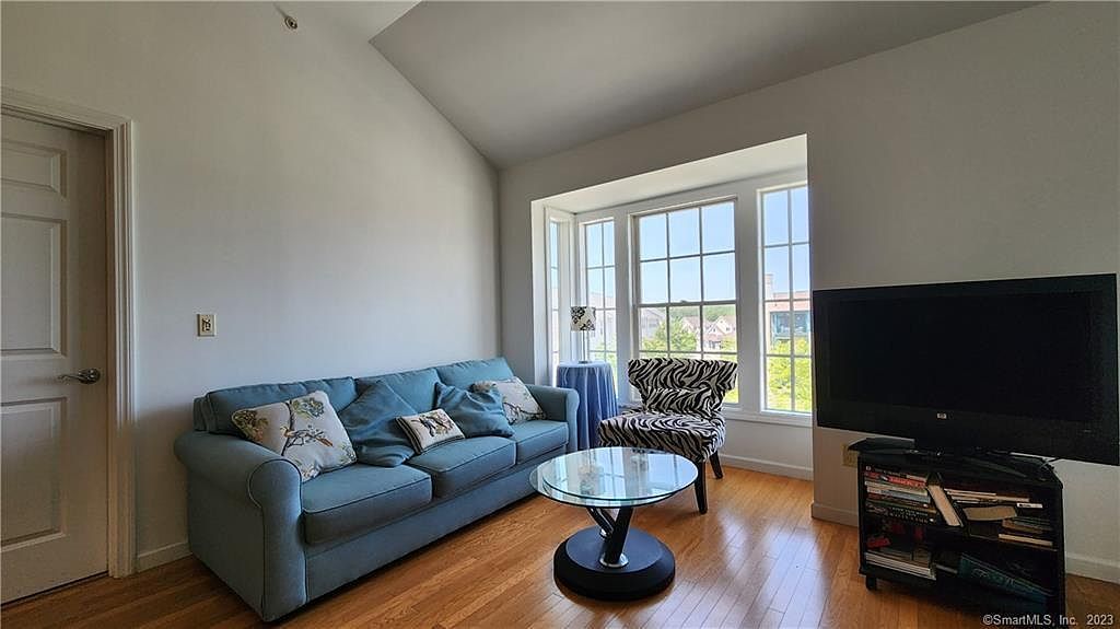 38 Hope St Unit 26 Niantic, CT 06357 - Thumbnail 4
