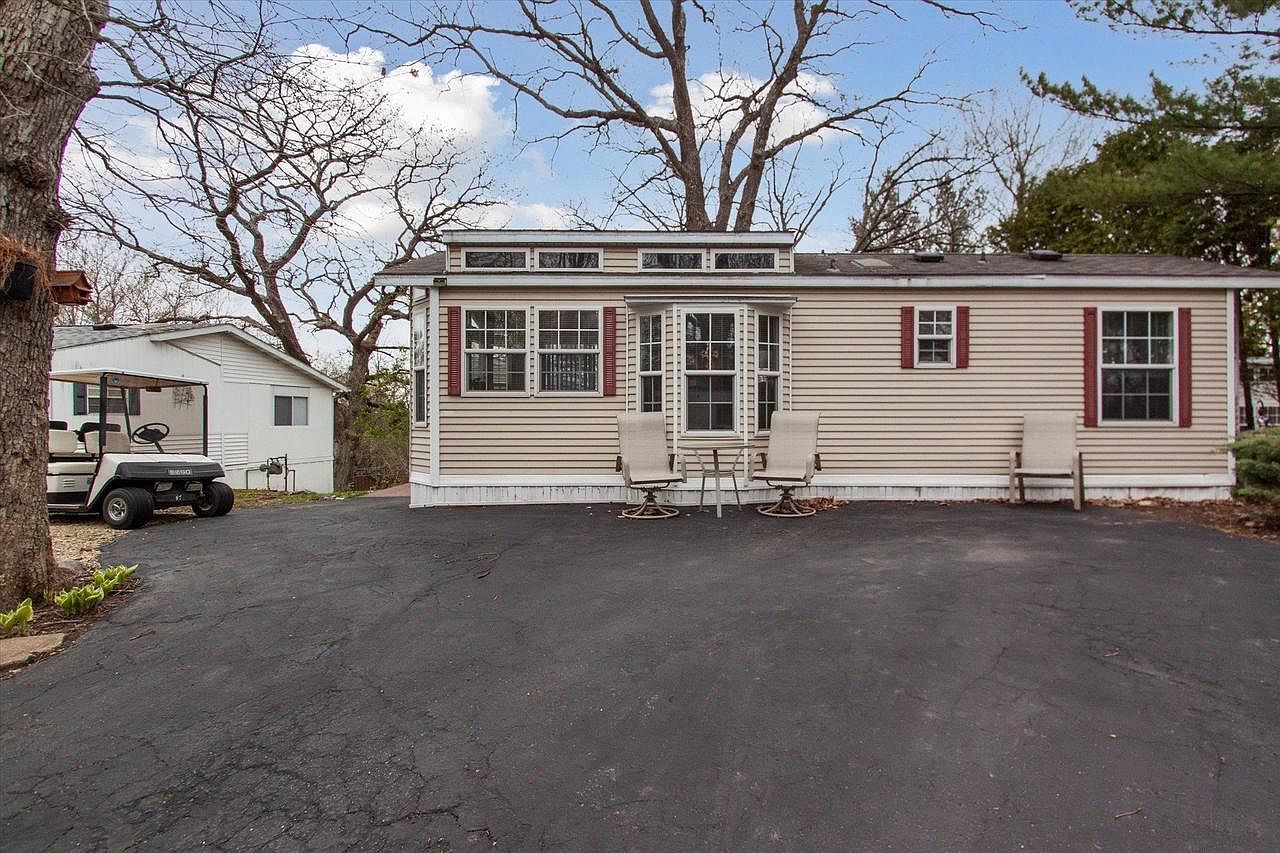 197 Hillside Edgerton, WI 53534 - Thumbnail 4