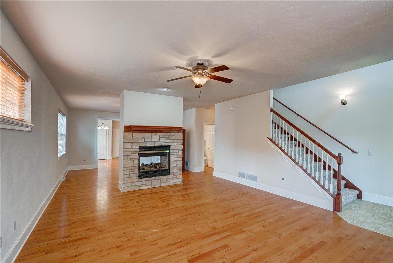 5205 Teaberry Ln Fitchburg, WI 53711 - Thumbnail 4