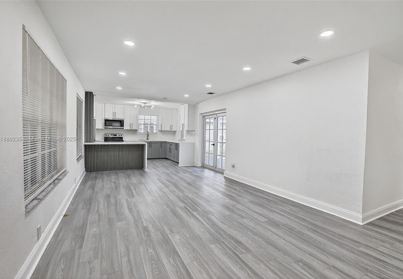 7120 Allen St Hollywood, FL 33024 - Thumbnail 4