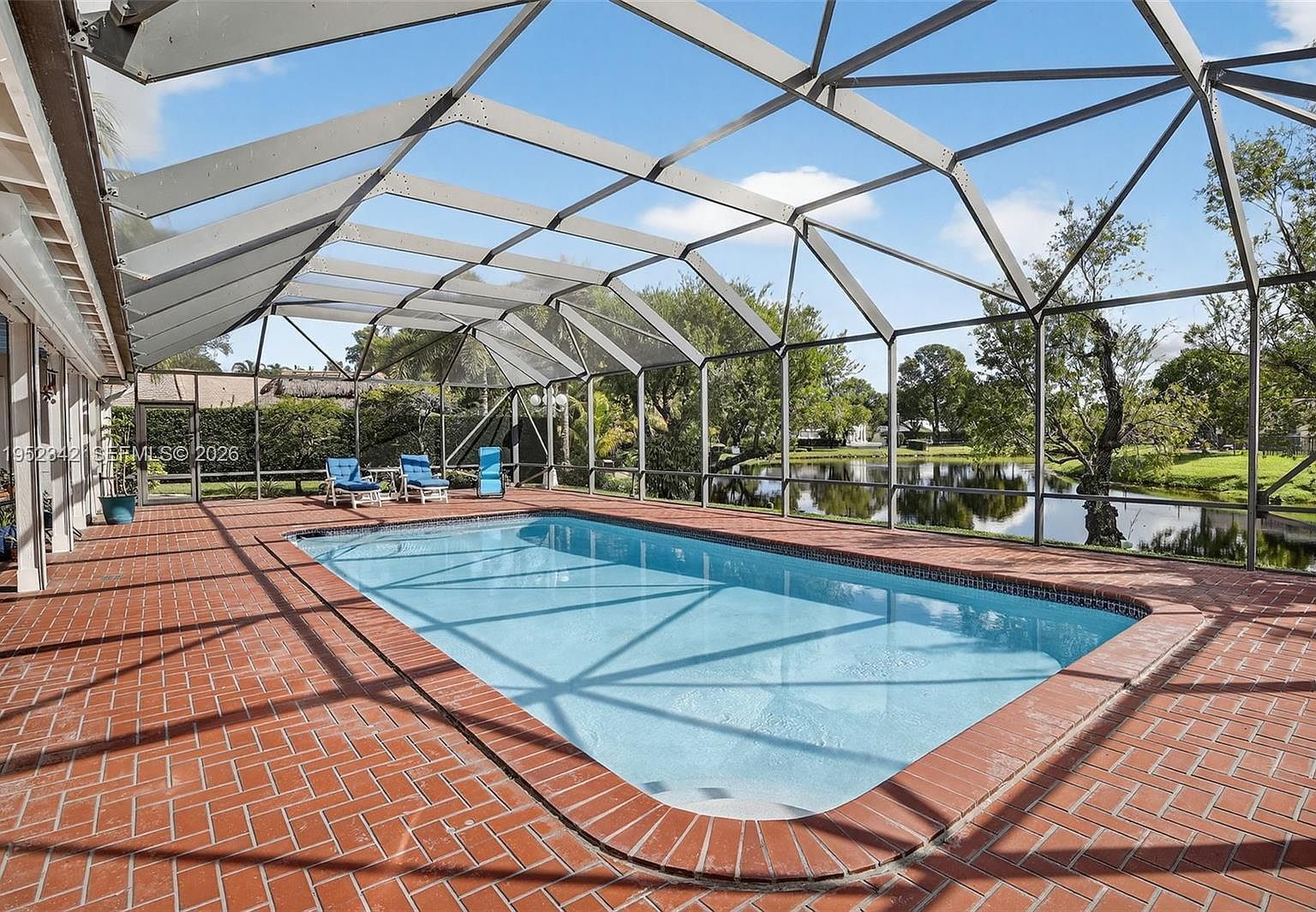 8704 Mahogany Ave Plantation, FL 33324 - Thumbnail 4