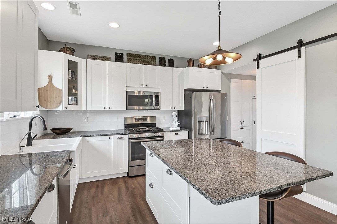 3606 Walter Rd North Olmsted, OH 44070 - Thumbnail 4