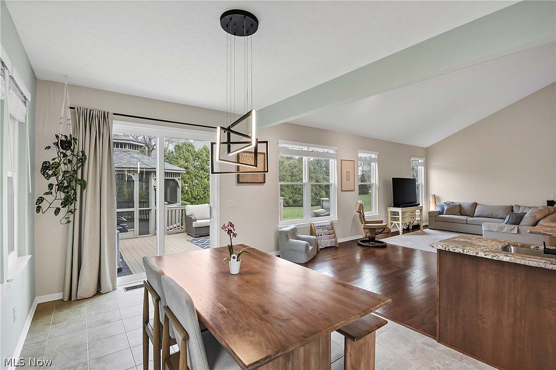 31766 Walker Rd Avon Lake, OH 44012 - Thumbnail 4