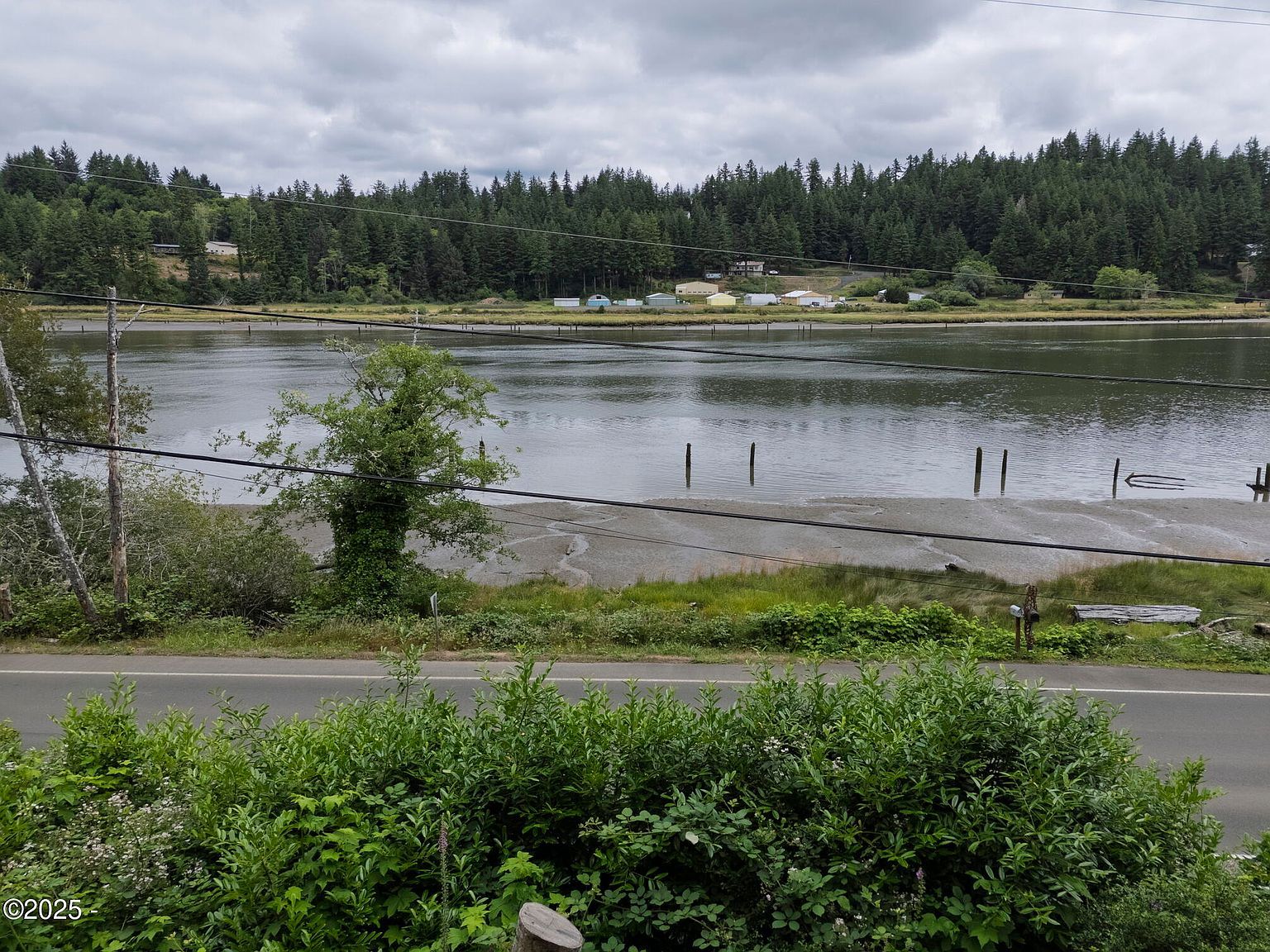 10679 Yaquina Bay Rd Toledo, OR 97391 - Thumbnail 4