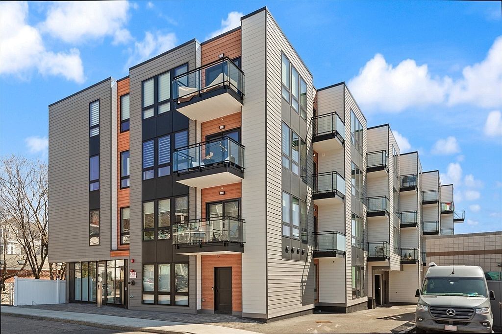 11 Tafthill Ter #4 Roslindale, MA 02131 - Thumbnail 4