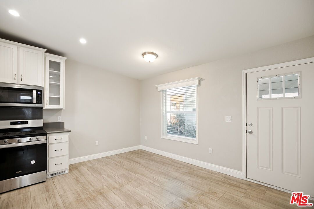 8250 Lankershim Blvd #126 North Hollywood, CA 91605 - Thumbnail 4