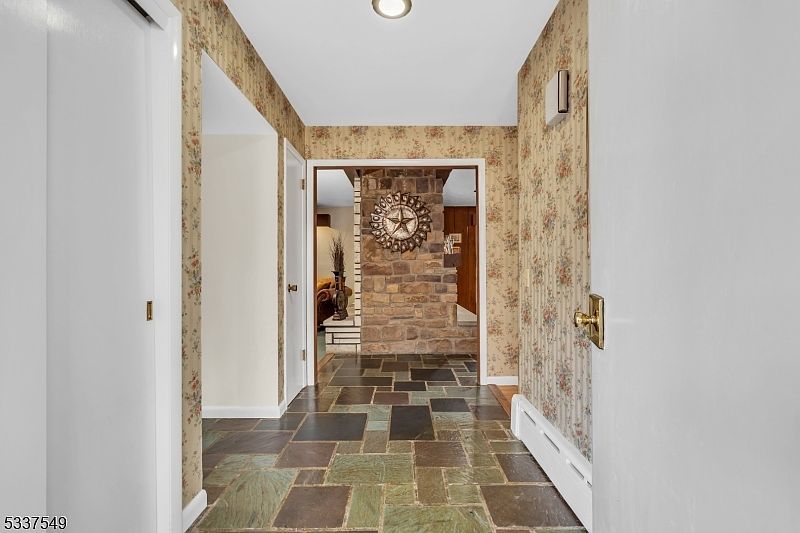 41 Cherryville Hollow Rd Flemington, NJ 08822 - Thumbnail 4