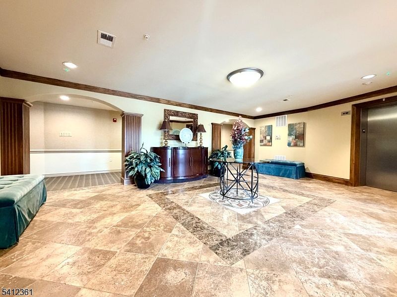 356 Victoria Dr Bridgewater, NJ 08807 - Thumbnail 4