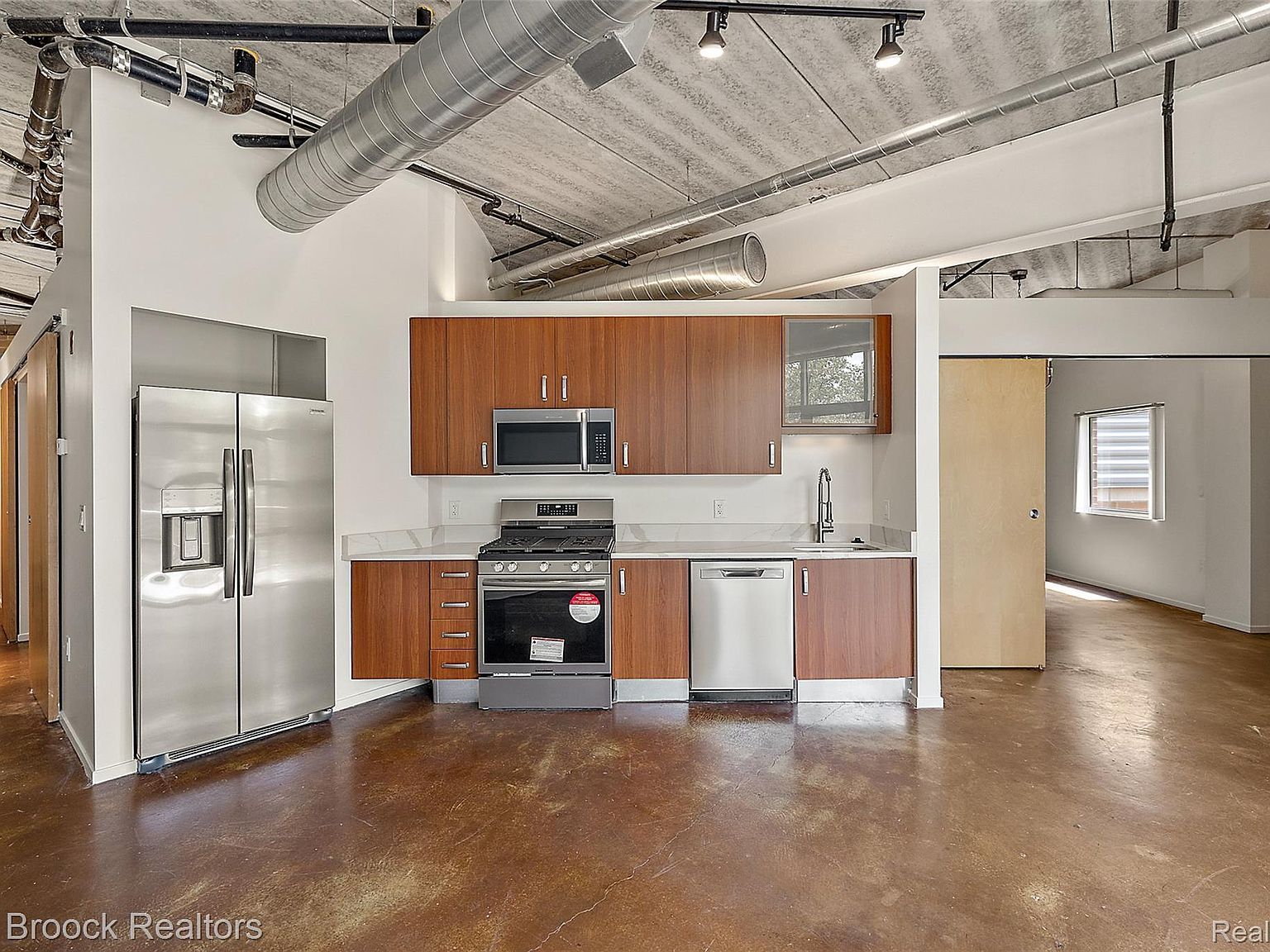 333 E Parent Ave UNIT 26 Royal Oak, MI 48067 - Thumbnail 4