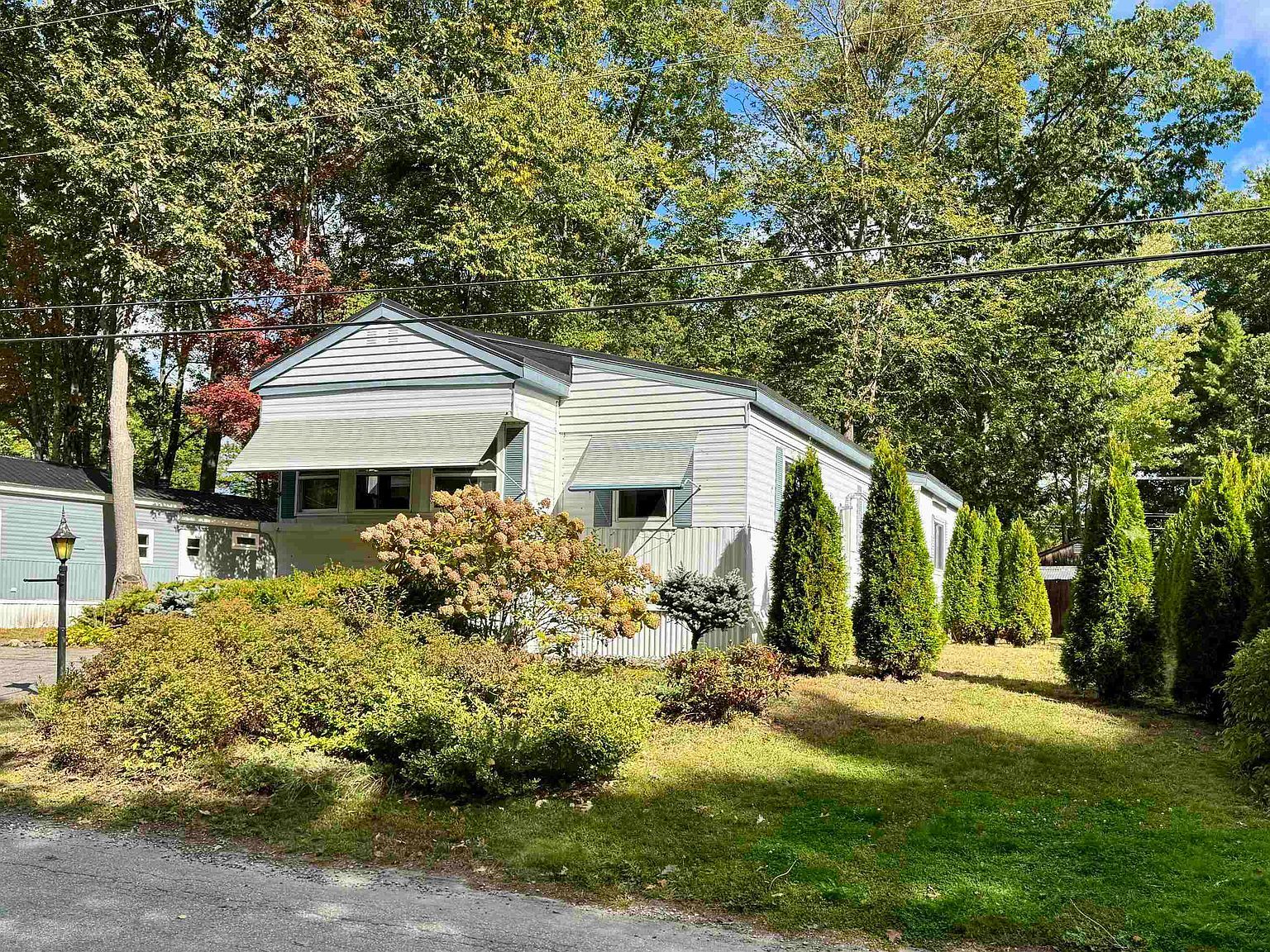 303 Friar Tuck Dr Exeter, NH 03833 - Thumbnail 4