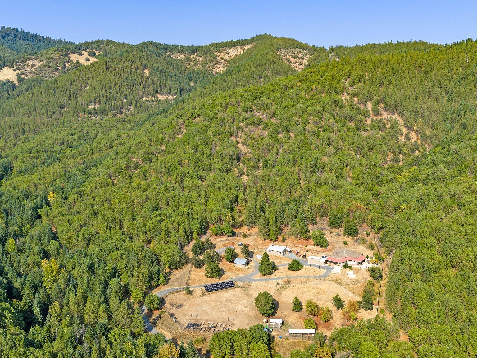 4220 Wards Creek Rd Rogue River, OR 97537 - Thumbnail 4