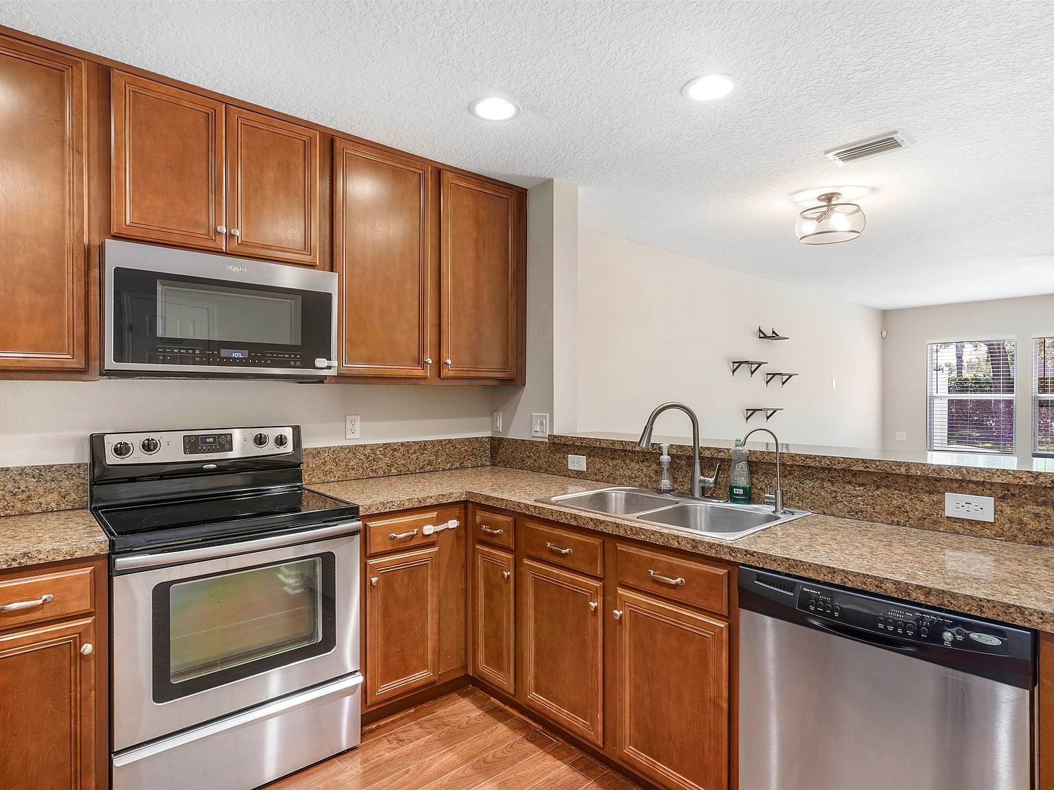 225 E Pisa Pl Saint Augustine, FL 32084 - Thumbnail 4