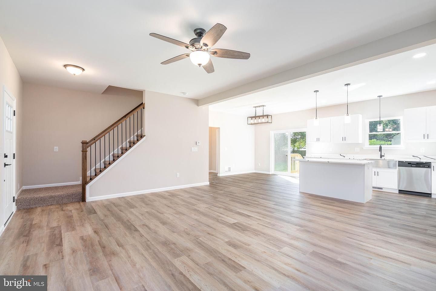 211 Stotesbury Ave Newfield, NJ 08344 - Thumbnail 4