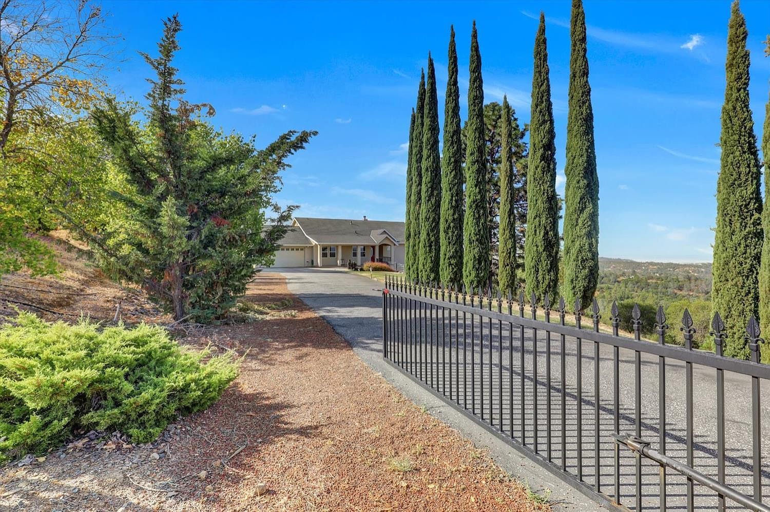 10454 Canyon Creek Ln Penn Valley, CA 95946 - Thumbnail 4