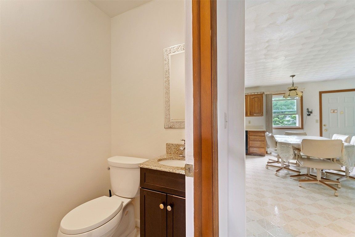 1151 Reynolds Rd Johnson City, NY 13790 - Thumbnail 4