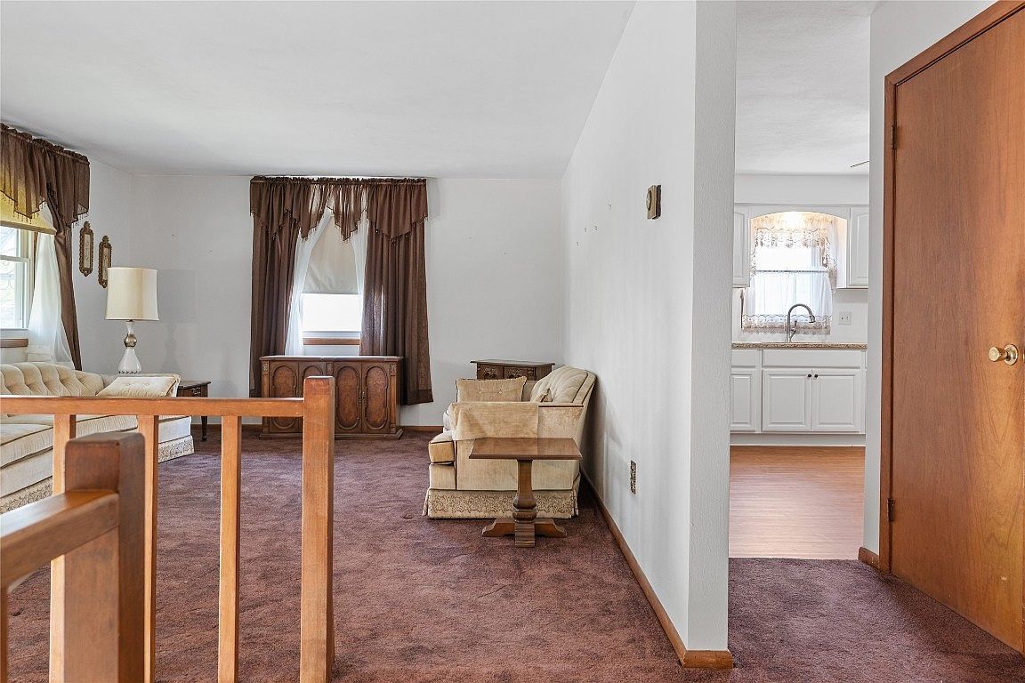 627 Nelson Rd Johnson City, NY 13790 - Thumbnail 4