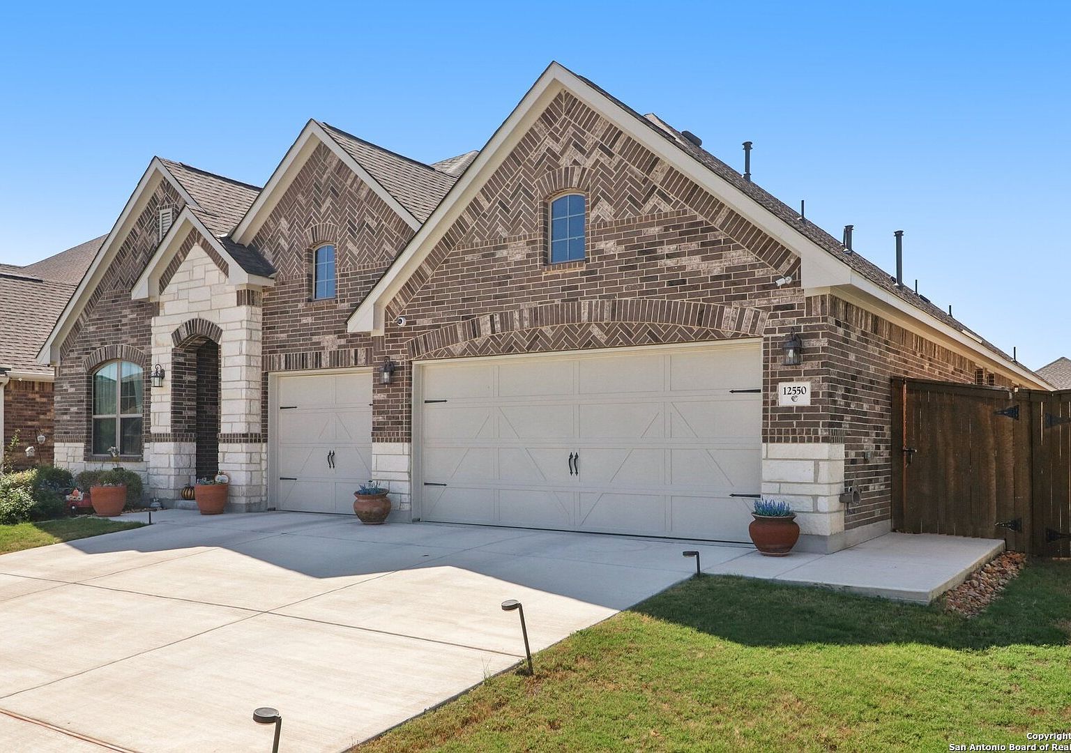 12550 Silver Gate San Antonio, TX 78254 - Thumbnail 4