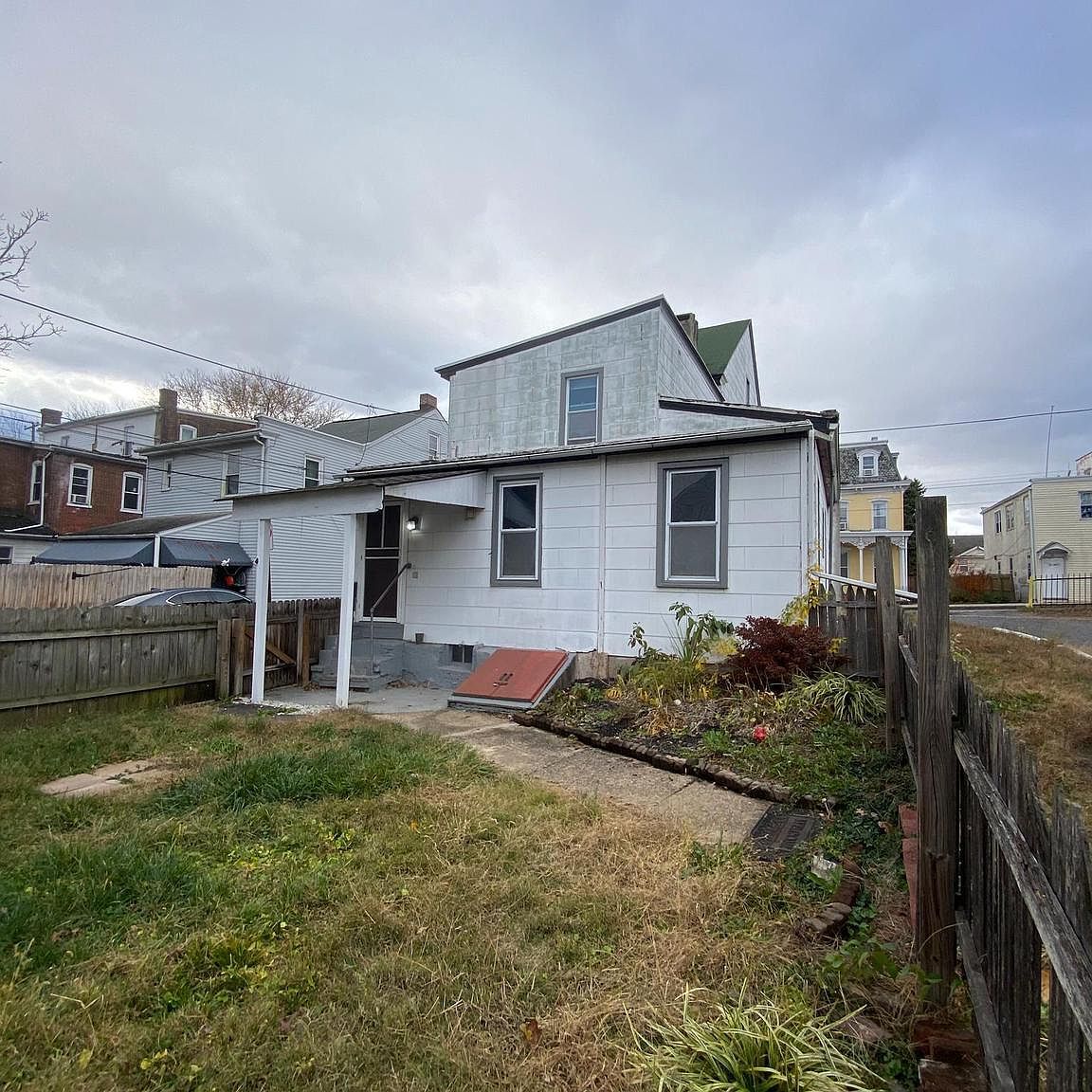 64 S Evans St Pottstown, PA 19464 - Thumbnail 4