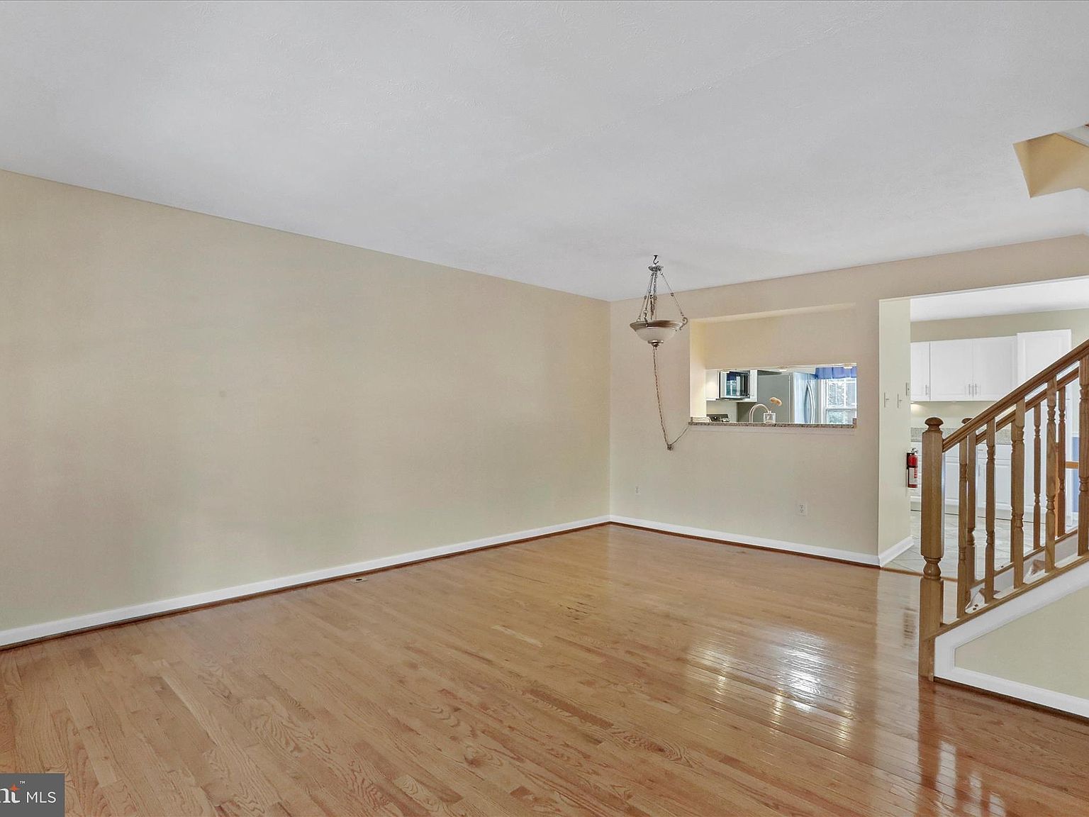 1917 Cross Trails Rd Baltimore, MD 21244 - Thumbnail 4