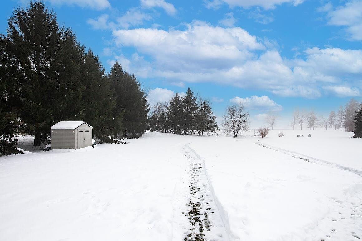 W358N6171 Amy Ln Oconomowoc, WI 53066 - Thumbnail 4