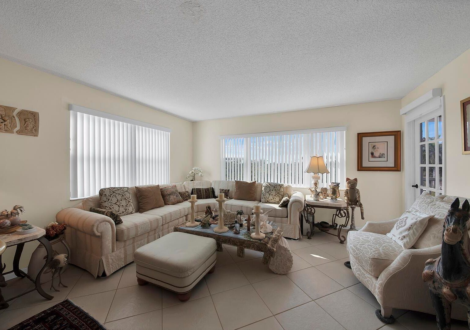 1516 S Lakeside Dr APT 412 Lake Worth Beach, FL 33460 - Thumbnail 4