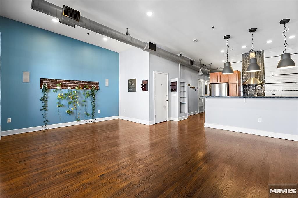 321 Washington St #Penthouse 4 Hoboken, NJ 07030 - Thumbnail 4