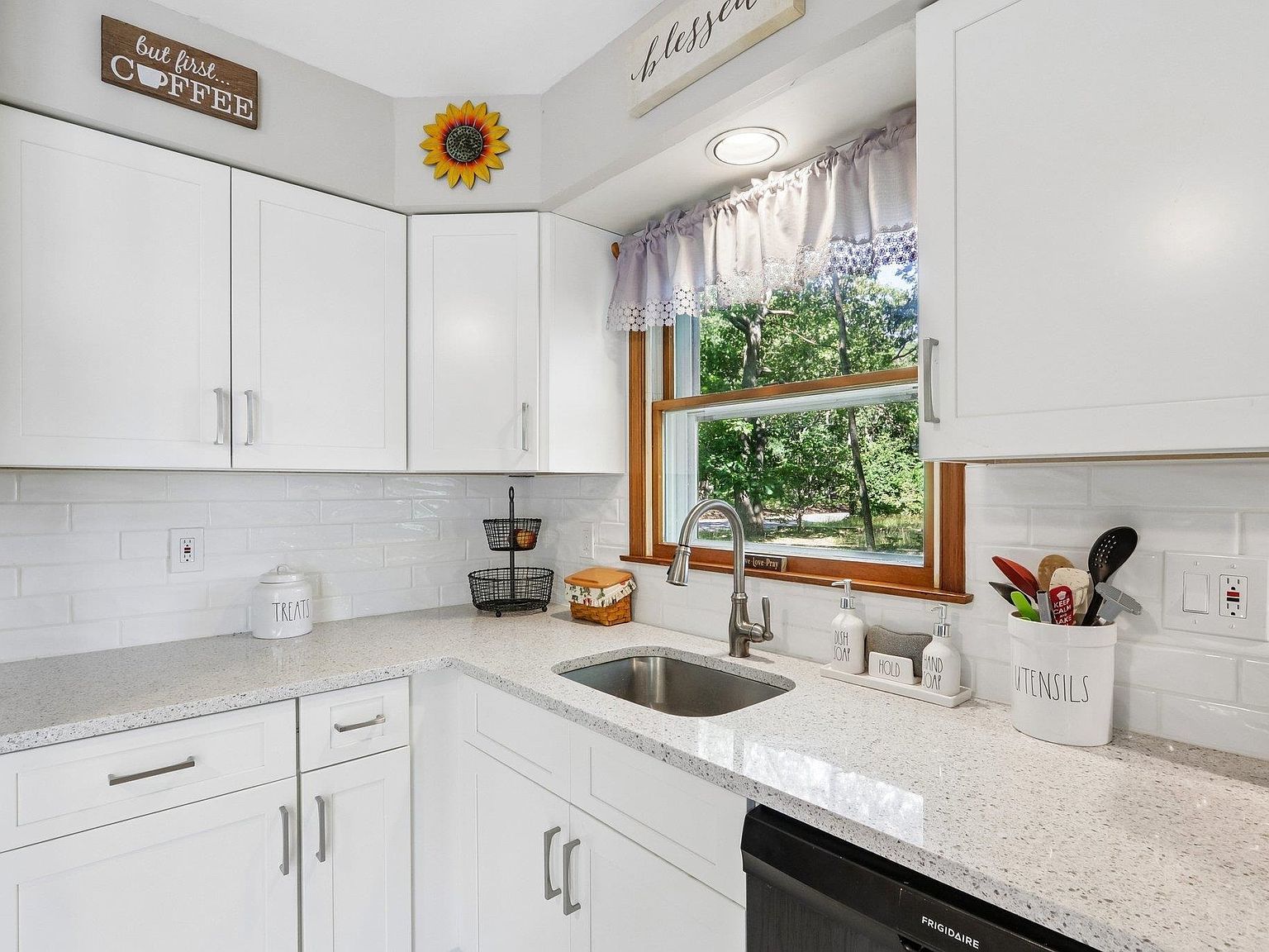 129 Townsend Rd Marmora, NJ 08223 - Thumbnail 4
