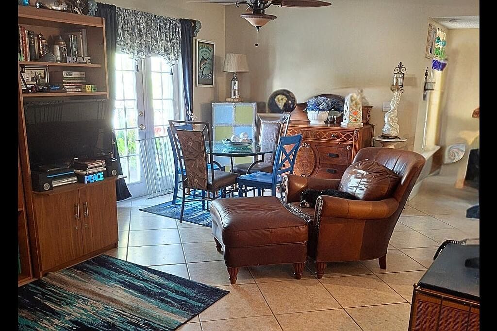 1030 Lake Shore Dr APT 206 Lake Park, FL 33403 - Thumbnail 4