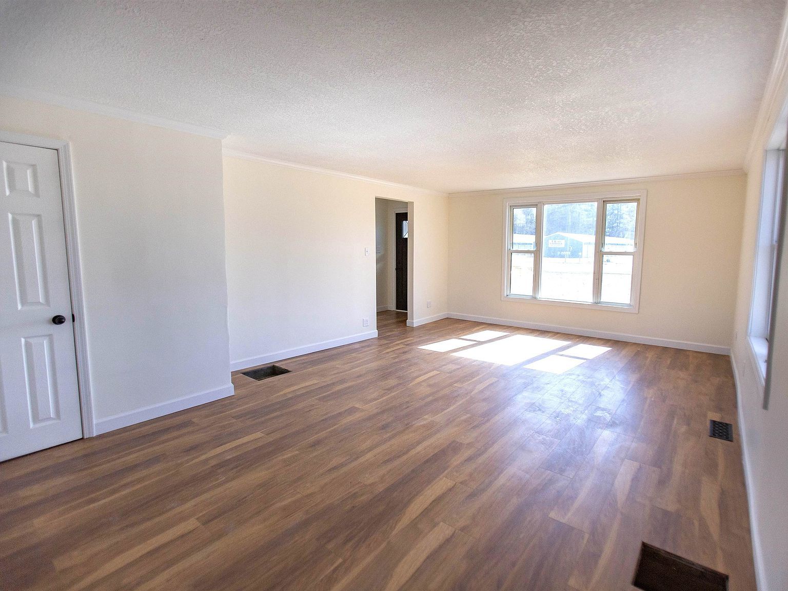 9680 W Us Highway 20 Angola, IN 46703 - Thumbnail 4