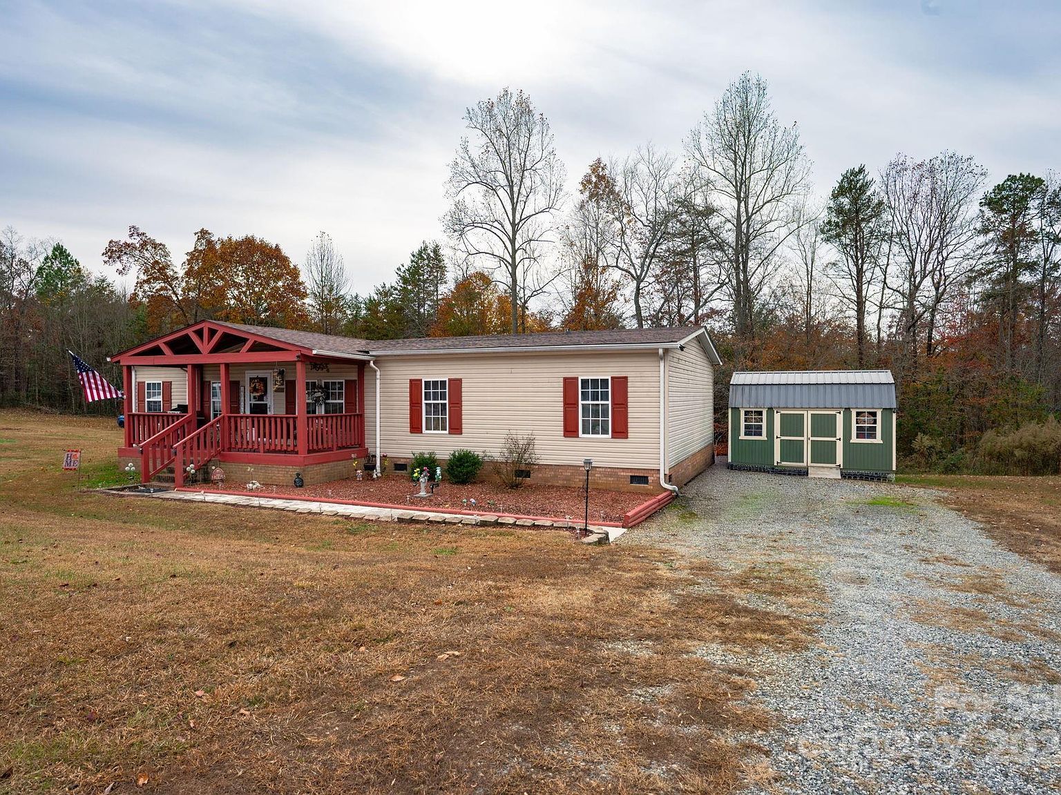 5951 Great Dr Claremont, NC 28610 - Thumbnail 4