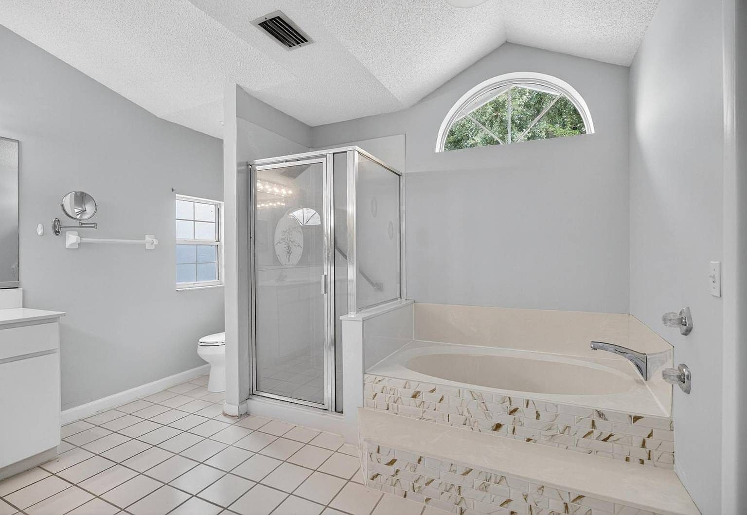 18 Westcliffe Ln Palm Coast, FL 32164 - Thumbnail 4