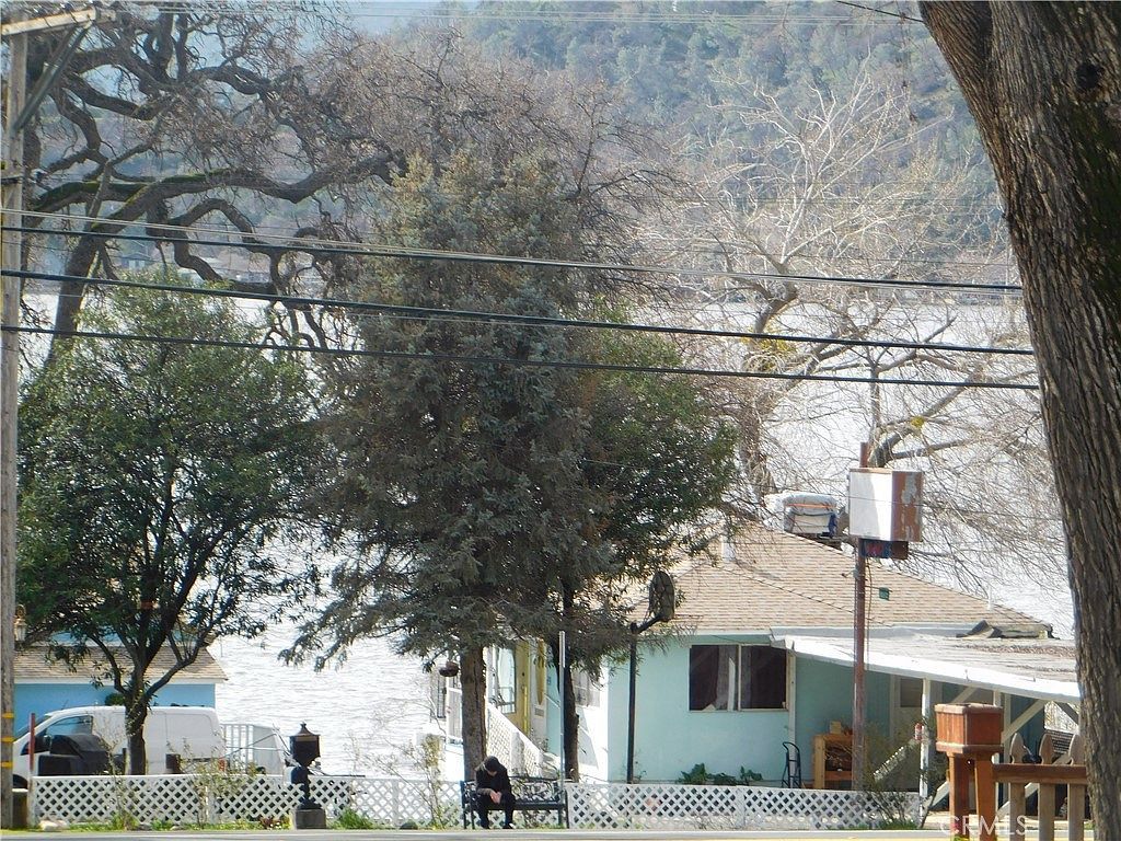 100 Spring Rd Clearlake Oaks, CA 95423 - Thumbnail 4