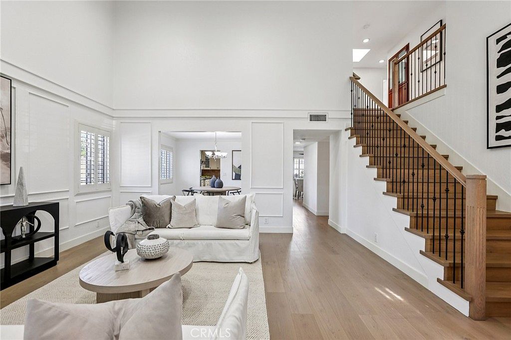 2001 Bataan Rd Redondo Beach, CA 90278 - Thumbnail 4