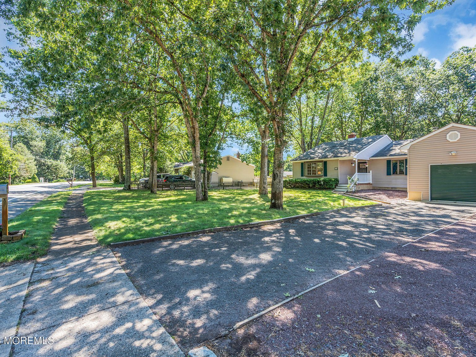 390 Frank Applegate Rd Jackson, NJ 08527 - Thumbnail 4