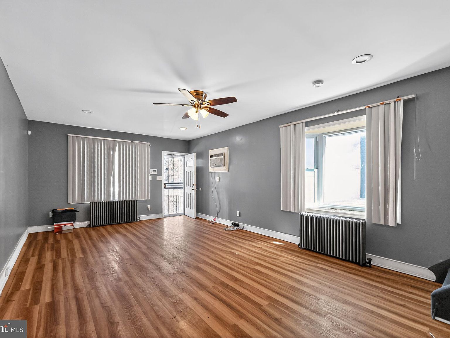 913 Revere Ave Trenton, NJ 08629 - Thumbnail 4