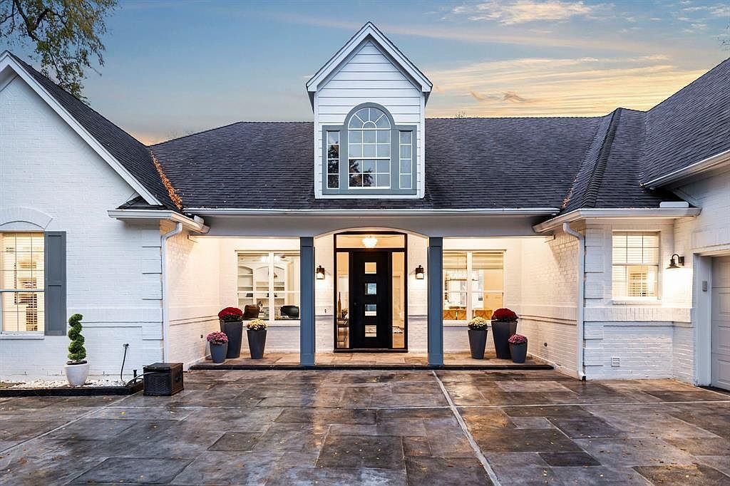 9505 Escondido Dr Willis, TX 77318 - Thumbnail 4