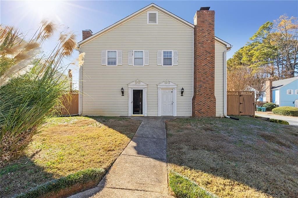 5554 Clover Rise Ln UNIT 2 Norcross, GA 30093 - Thumbnail 4