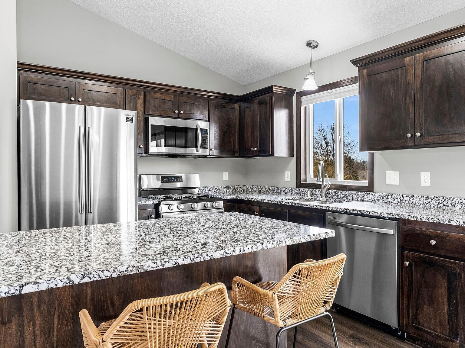 1429 18th Ave SE Cambridge, MN 55008 - Thumbnail 4