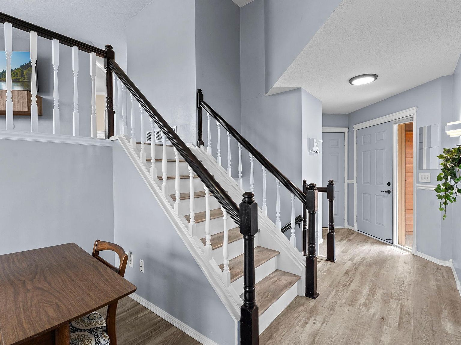 11009 Rhode Island Cir N Champlin, MN 55316 - Thumbnail 4