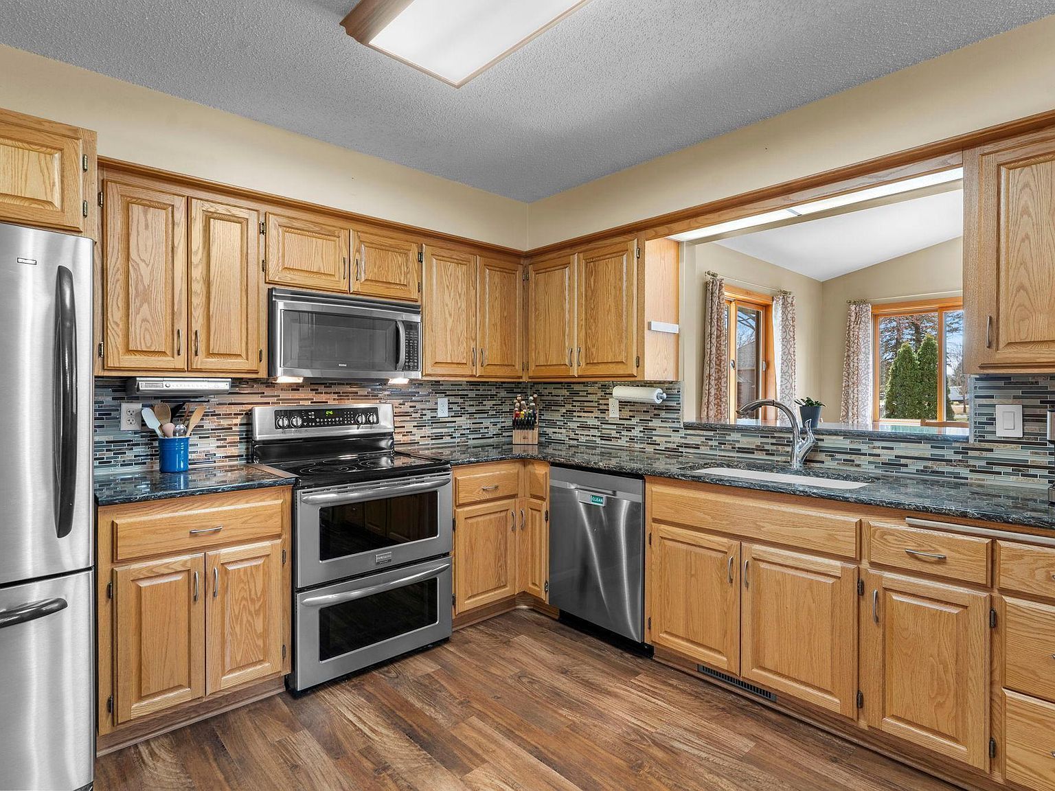 1848 133rd Ln NE Ham Lake, MN 55304 - Thumbnail 4