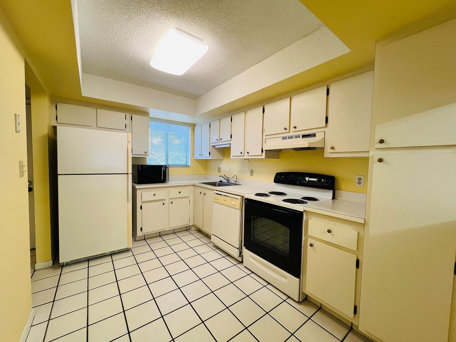 3154 Via Poinciana APT 306 Lake Worth, FL 33467 - Thumbnail 4