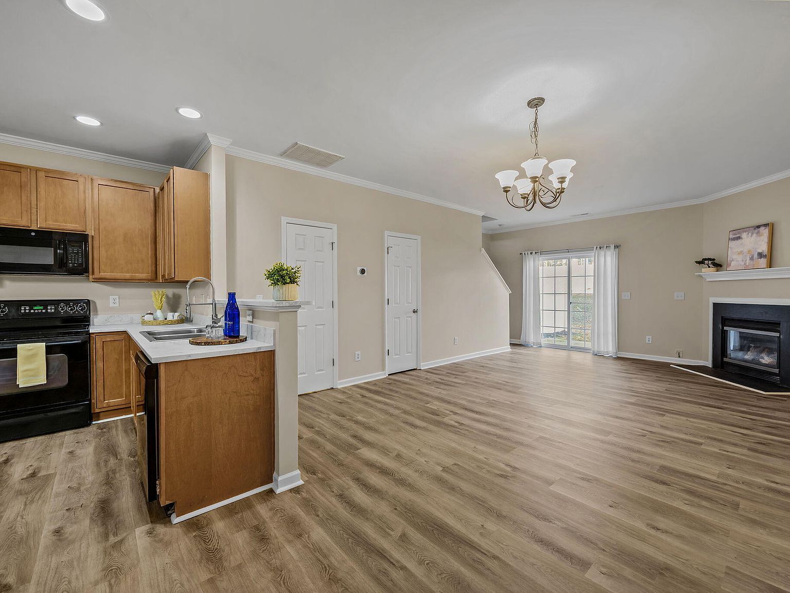 2611 Forest Shadows Ln Raleigh, NC 27614 - Thumbnail 4