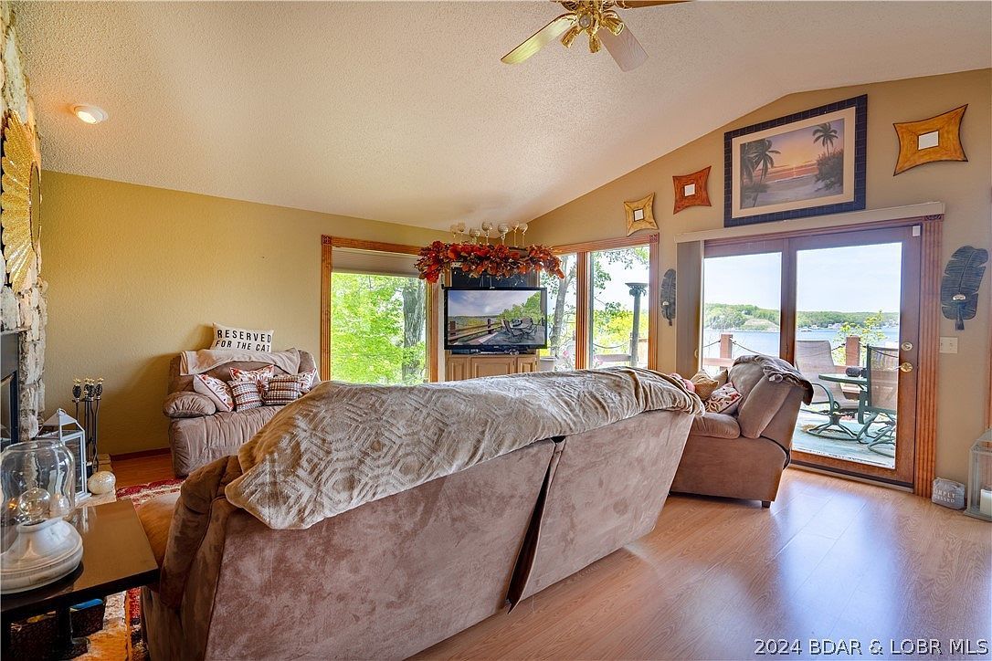 412 Crown Point Dr Lake Ozark, MO 65049 - Thumbnail 4