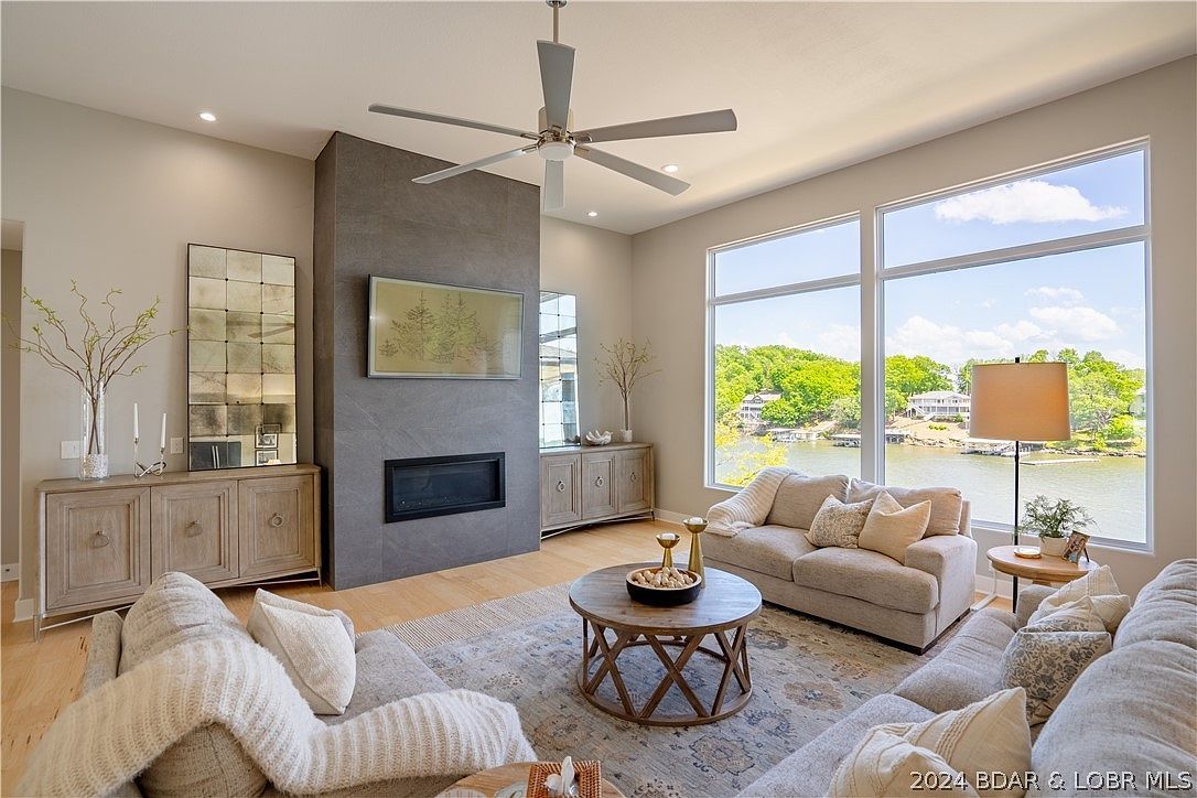 809 Sweetwater Dr Four Seasons, MO 65049 - Thumbnail 4